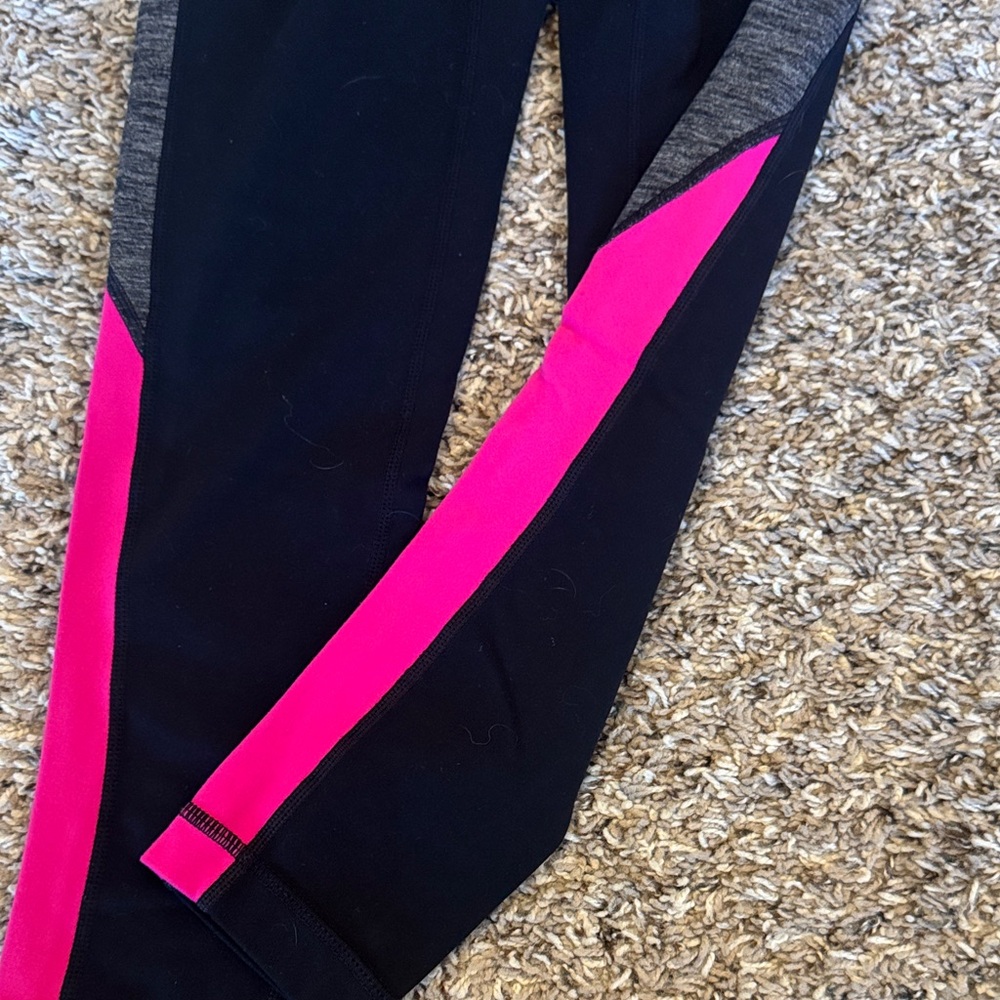 Athleta Women's Pink Performance Tank & Black Leggings Set - Picture 6 of 8